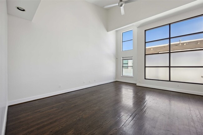 Building Photo - 1023 Bonner St