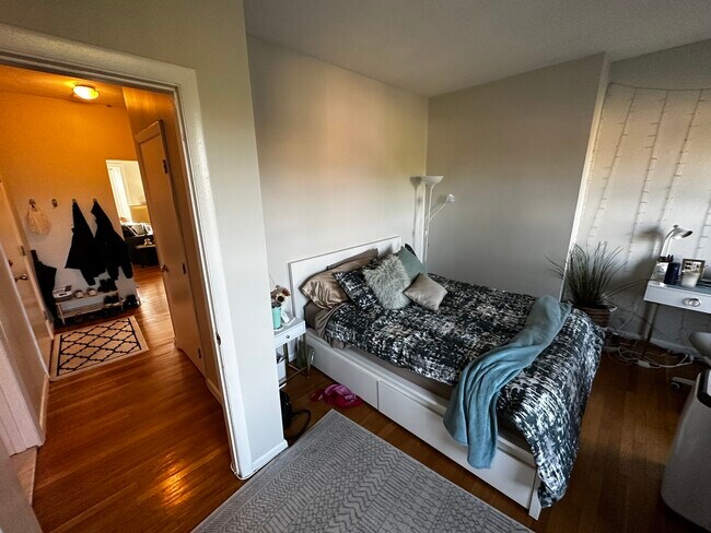 Building Photo - 538 Massachusetts Ave