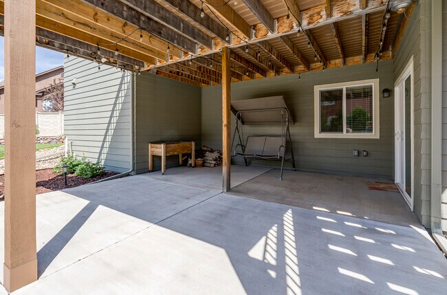 Building Photo - 7868 Renegade Hill Dr