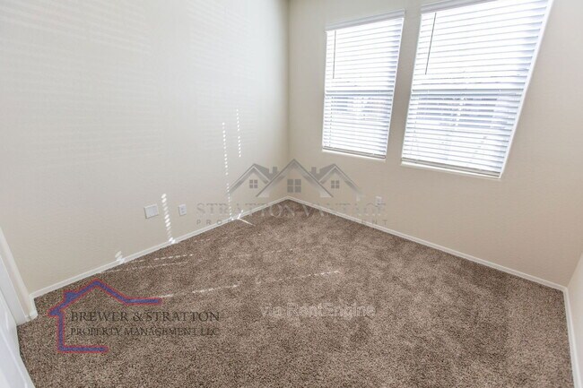 Building Photo - 44498 W Palo Aliso Way