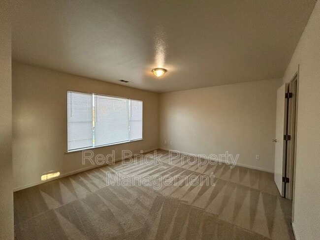 Building Photo - 1497 Pleasant Ct