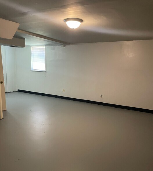 Building Photo - 2726 Wellman Dr