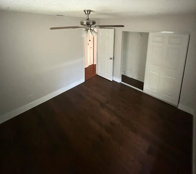 Building Photo - 9883 Liberty Ct