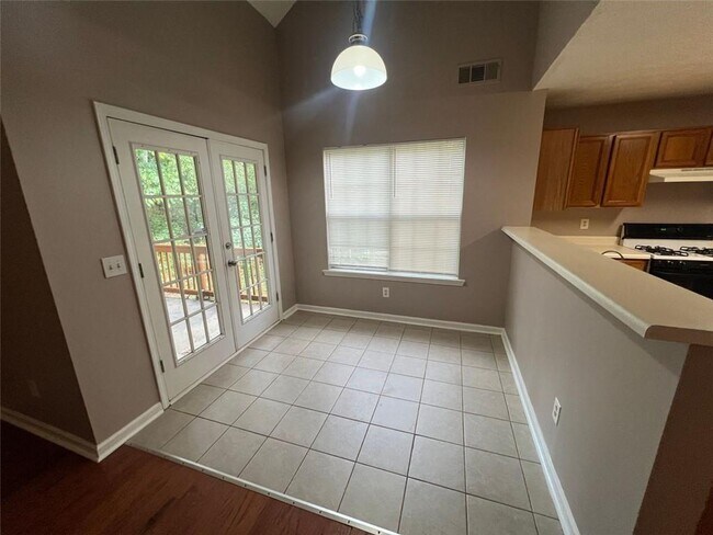 Building Photo - 815 Ahearn Ct