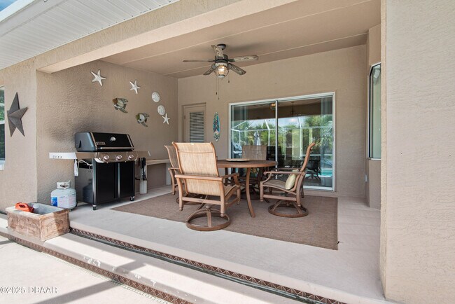 Building Photo - 15 Coolidge Ct