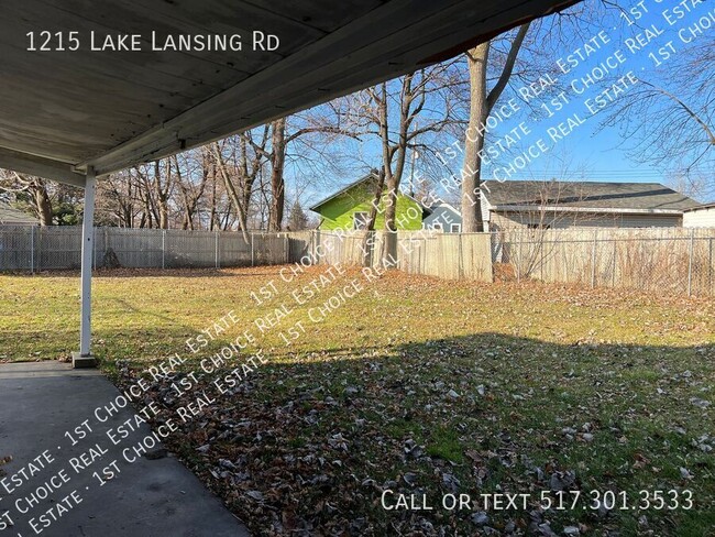 Building Photo - 1215 Lake Lansing Rd