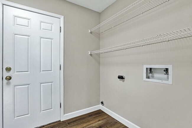 Building Photo - Renovated 3 bedroom/ 2 bathroom home in Mandarin