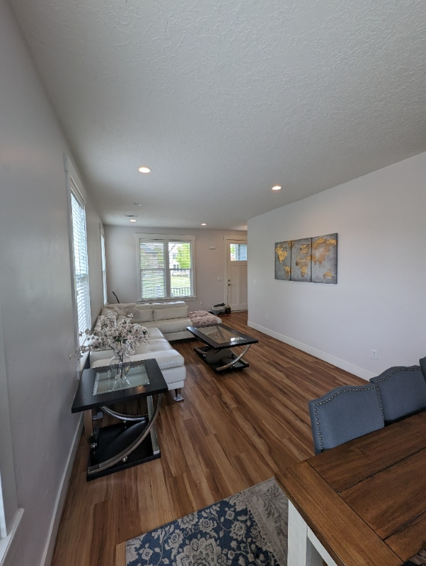 Building Photo - 10617 Topview Rd