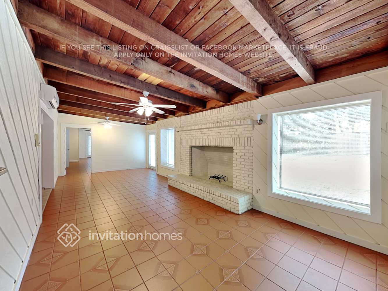 Building Photo - 322 W Hornbeam Dr
