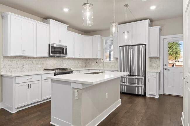 Building Photo - 15701 Oglethorpe Dr
