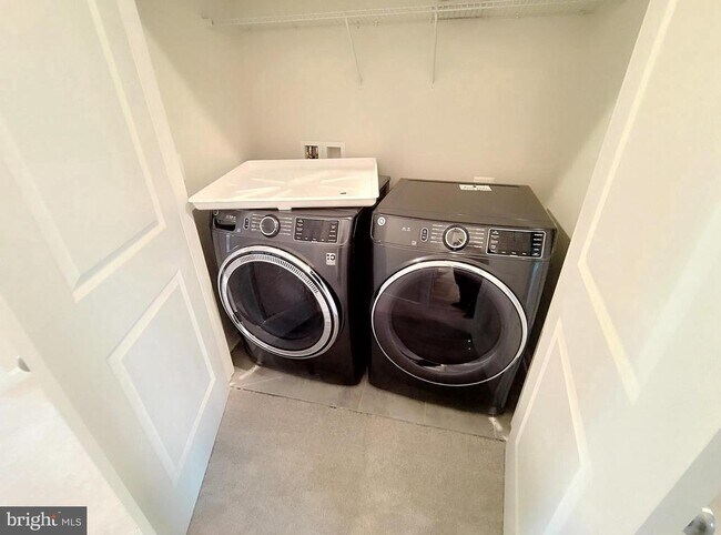 Building Photo - 22520 Foundation Dr