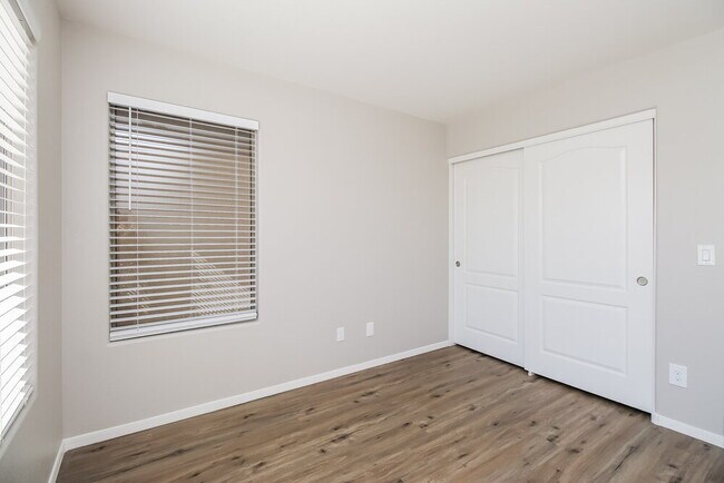 Building Photo - 3986 E Simpson Rd