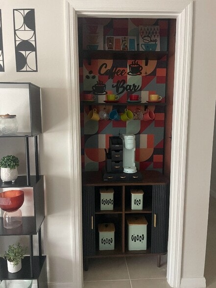 Building Photo - 7249 W Lenox Cir