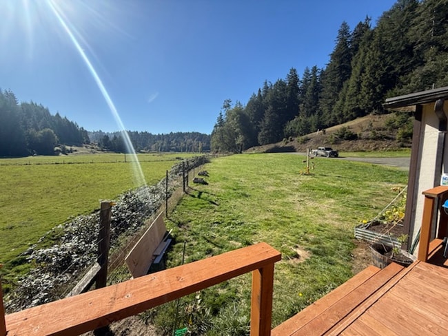 Building Photo - Country Home, 4 bed/2bath short term rental