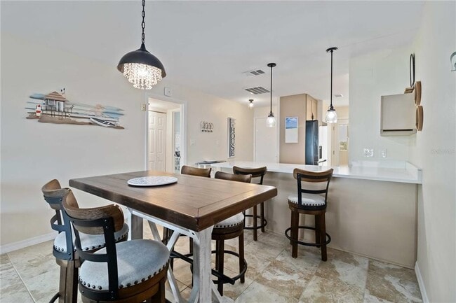 Building Photo - 1500 Park Beach Cir