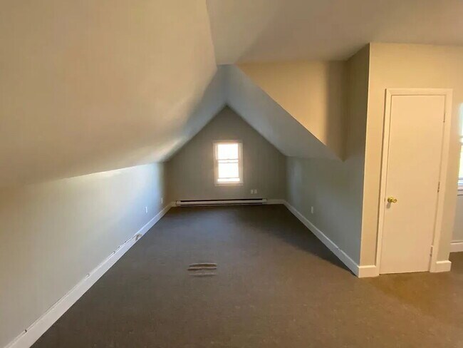 Building Photo - Prime USM Campus Location – Modern 2BR Above Offices | Walk to Downtown & Deering Oaks