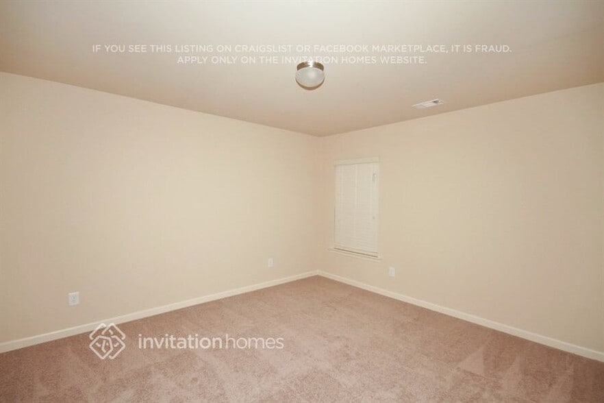 Building Photo - 3690 Brookhollow Dr