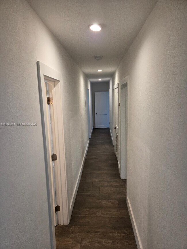 Building Photo - 8220 SW 48th St