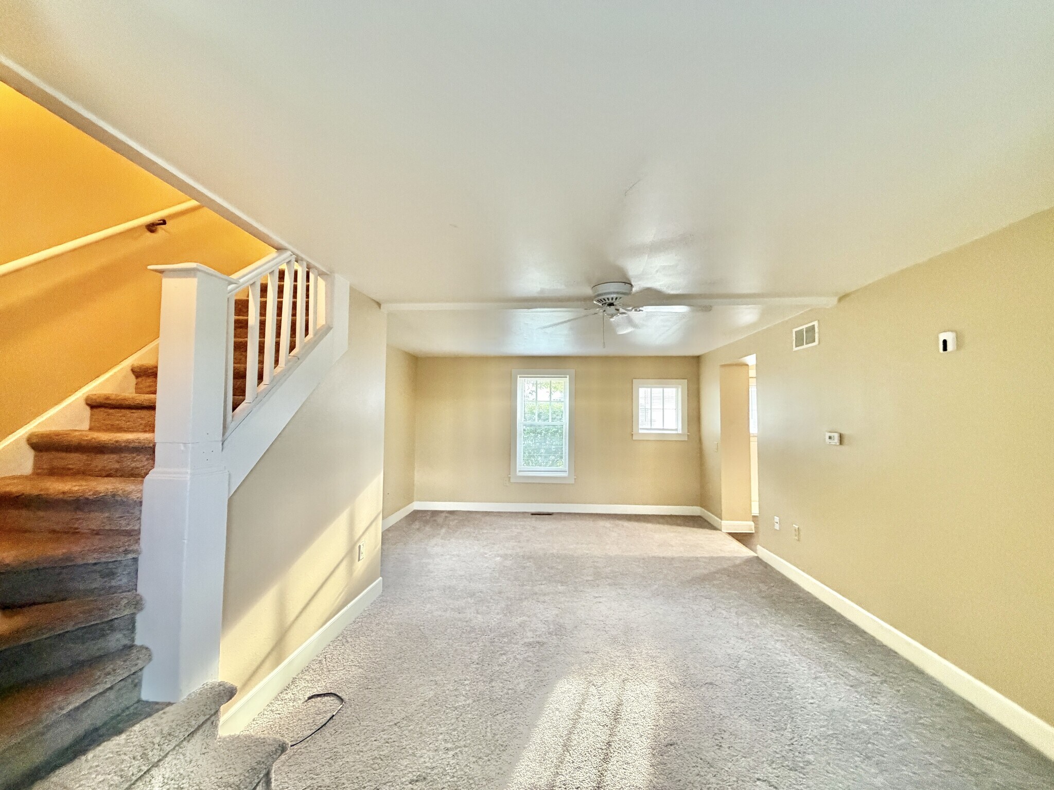 Building Photo - 206 Carpenter St