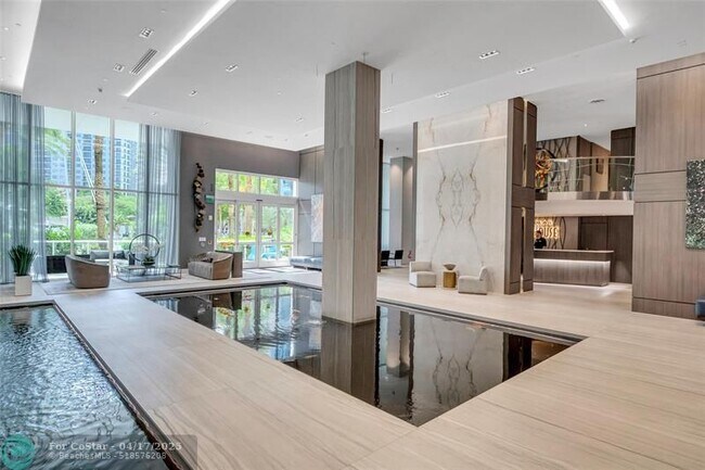Building Photo - 333 Las Olas Way