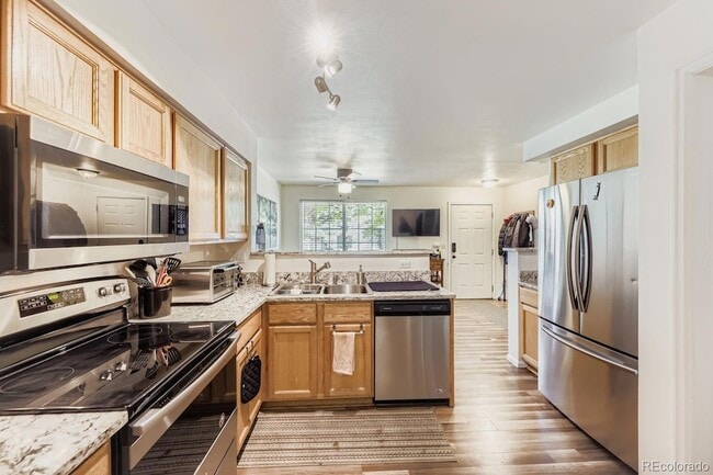 Building Photo - 1185 W 112th Ave