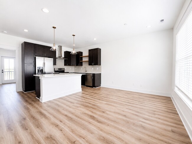 Building Photo - Sunsets, Skyline Views & Resort Living | Highbury's Premier 3-Bedroom Homes