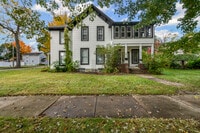 Building Photo - 1017 N Holbrook St