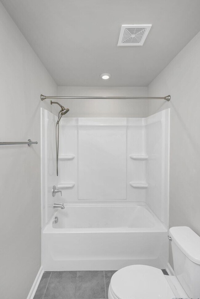 Building Photo - Sophisticated Like-New 4-Bedroom Home with Designer Finishes & Fenced Backyard!