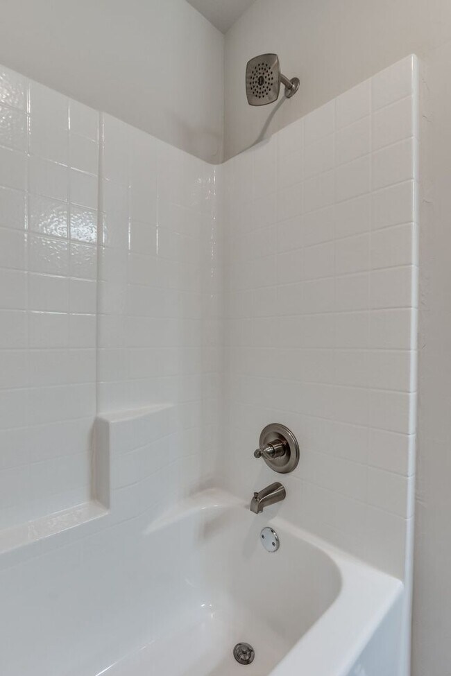 Building Photo - 3 Bed in Piedmont