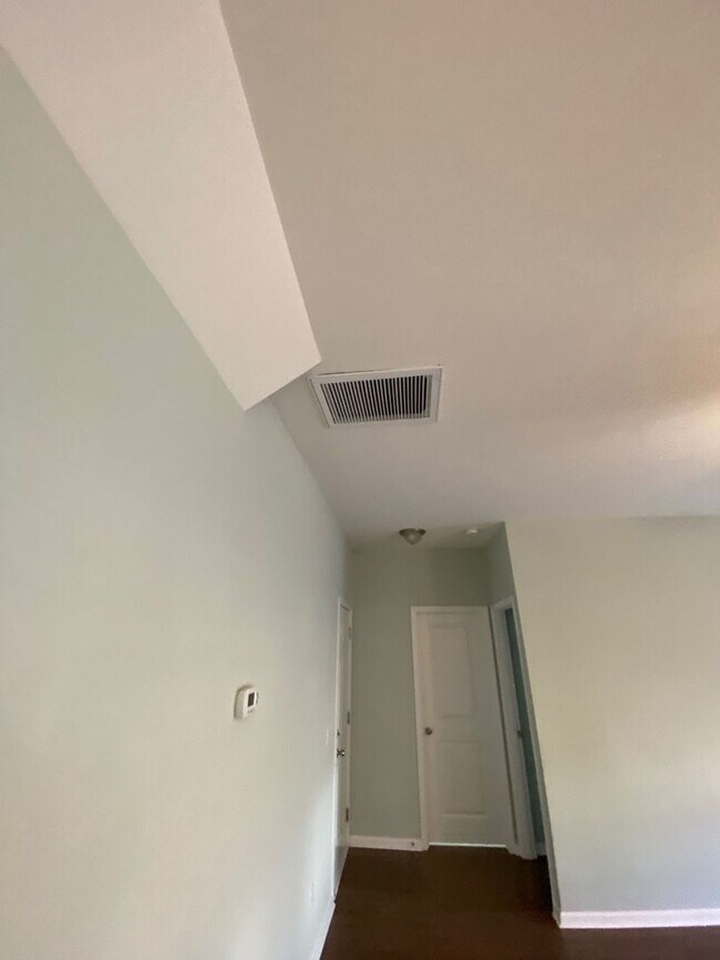 Building Photo - LEGEND OAKS DORCHESTER DISTRICT TWO SCHOOLS