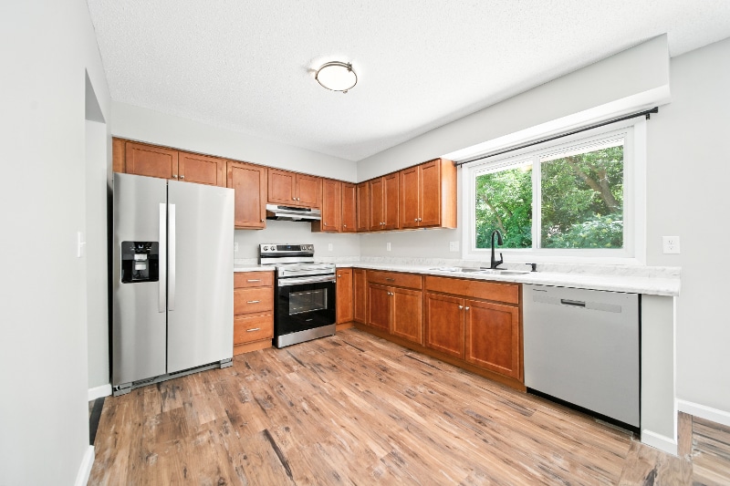 Building Photo - 7680 Berkshire Way