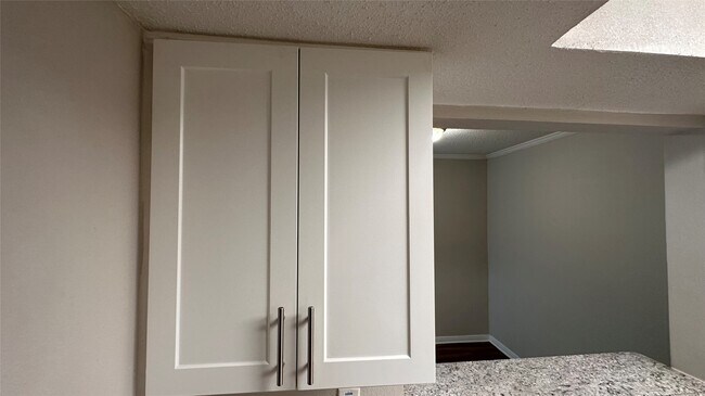 Building Photo - 7315 Brompton St