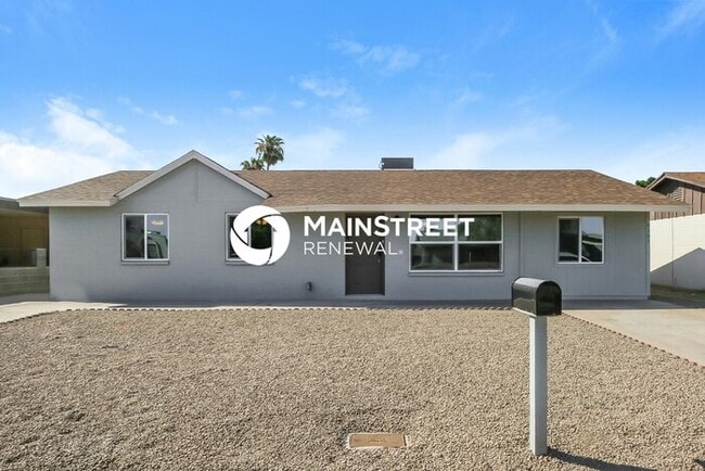 Primary Photo - 5 Bedroom Pet-Friendly Home in PHOENIX, AZ...