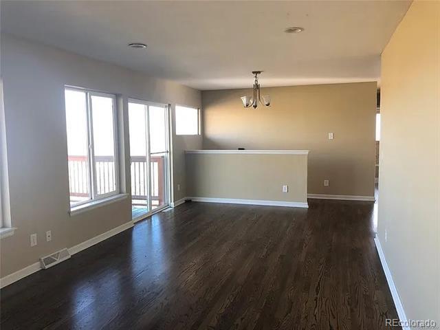 Building Photo - 1660 S Deframe Ct