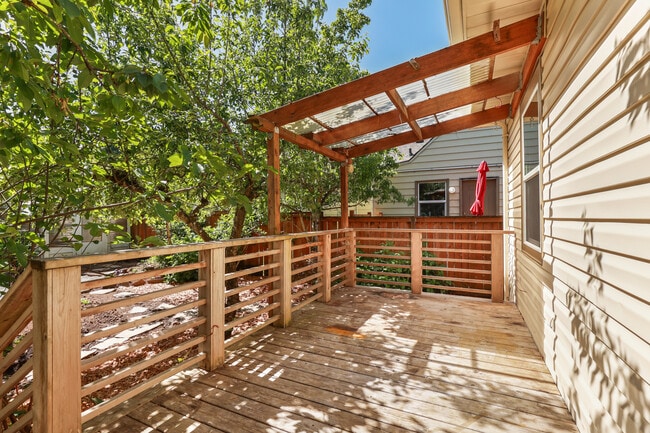 Building Photo - 9648 N Central St