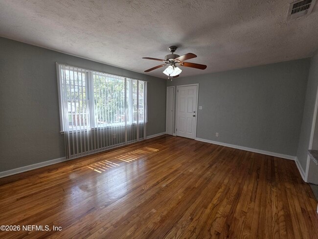 Building Photo - 1265 Donald St