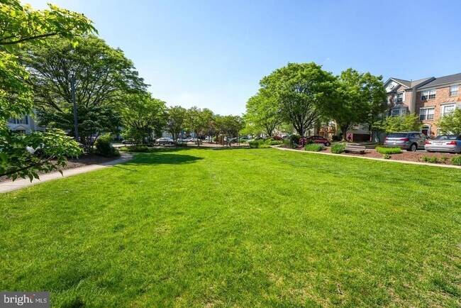 Building Photo - 1191 Cypress Tree Pl