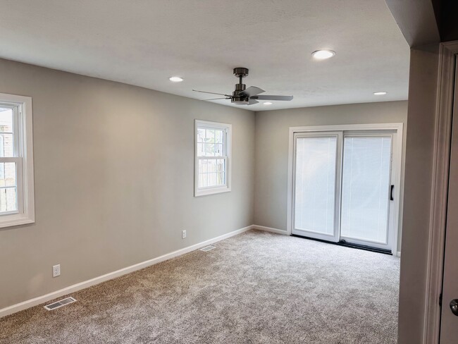Building Photo - 4109 N Ashton Ave