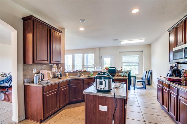 Building Photo - 4323 Kettering Dr