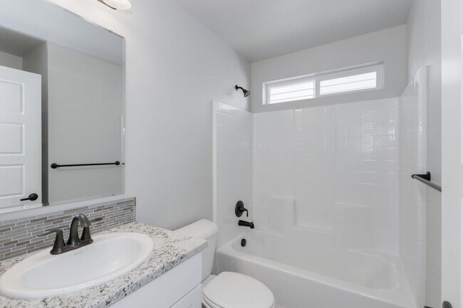 Building Photo - Newer Construction with High End Finishes _ Large 3 Car Garage!!