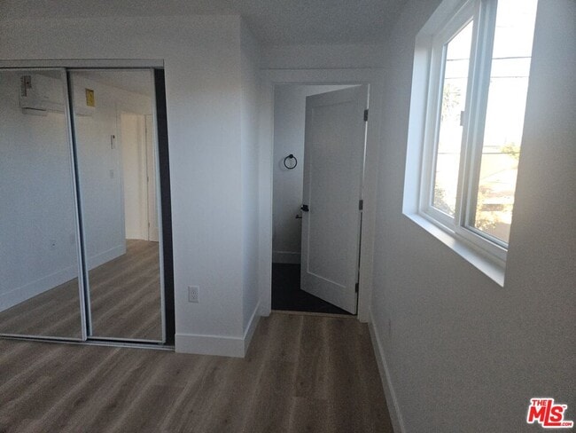 Building Photo - 3209 W 18th St