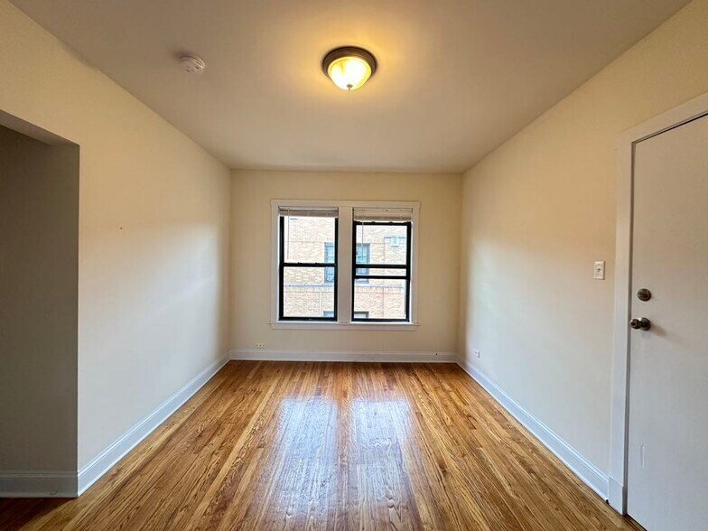 Building Photo - 2617 N Spaulding Ave