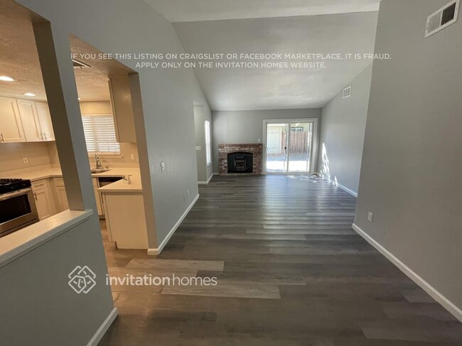 Building Photo - 259 Azores Ct