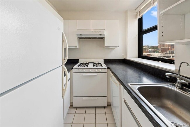 Building Photo - 23 Water Grant St