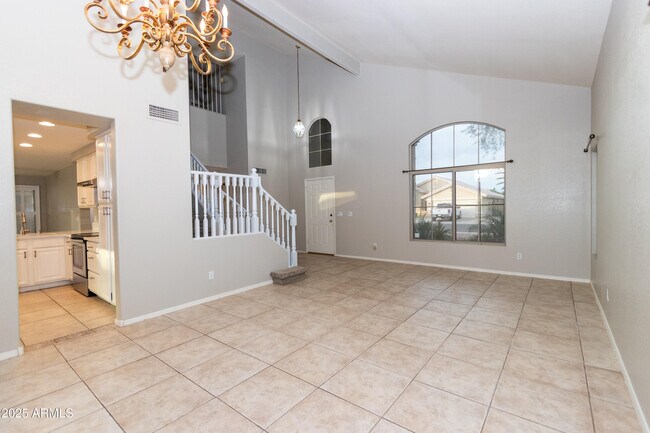 Building Photo - 2388 S Sycamore Pl