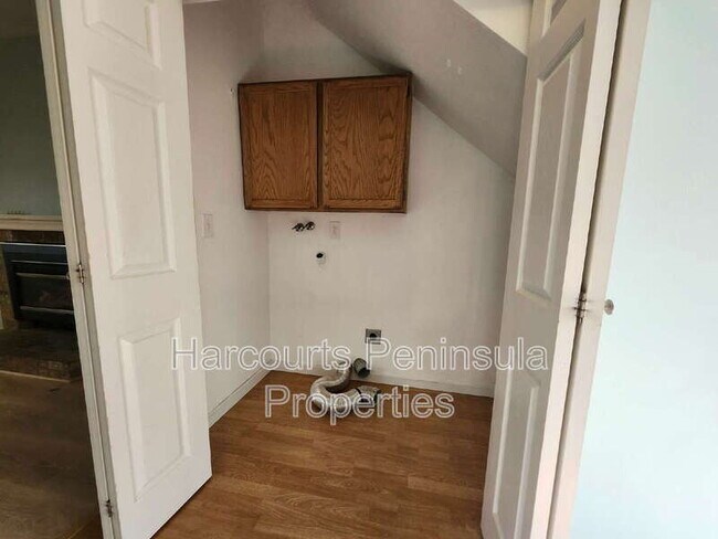 Building Photo - 13132 Lakeridge Cir NW