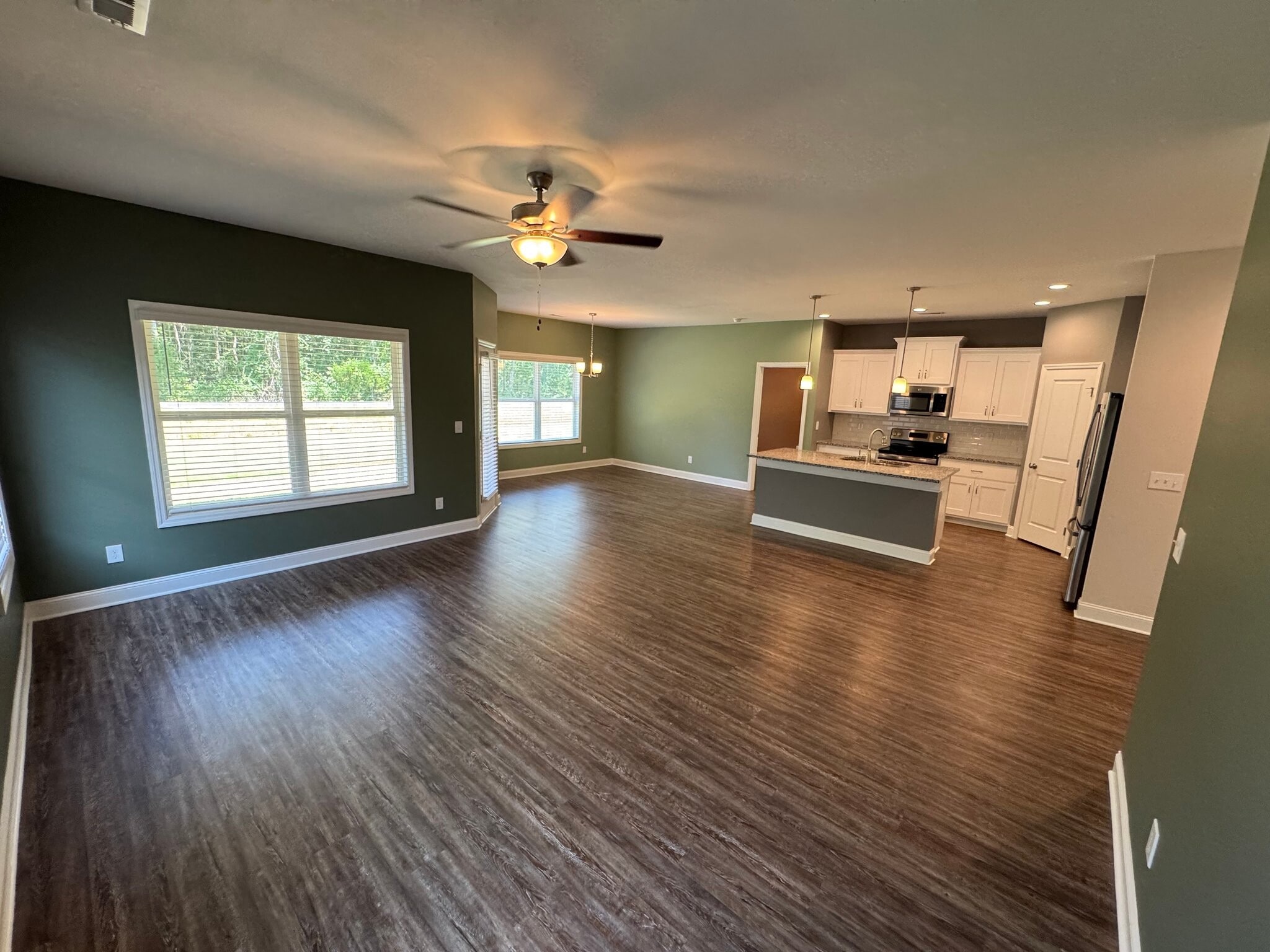 Building Photo - 27244 McKenna Dr