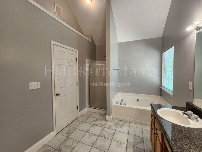 Building Photo - 2085 Winding Crossing Trail