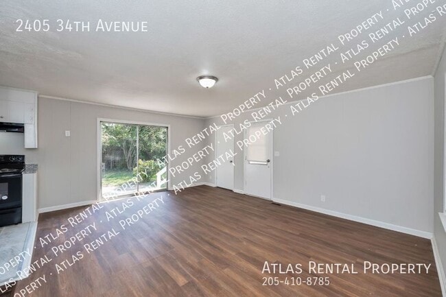 Building Photo - 2405 34th Ave