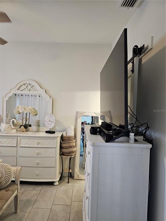 Building Photo - 3300 Loveland Blvd